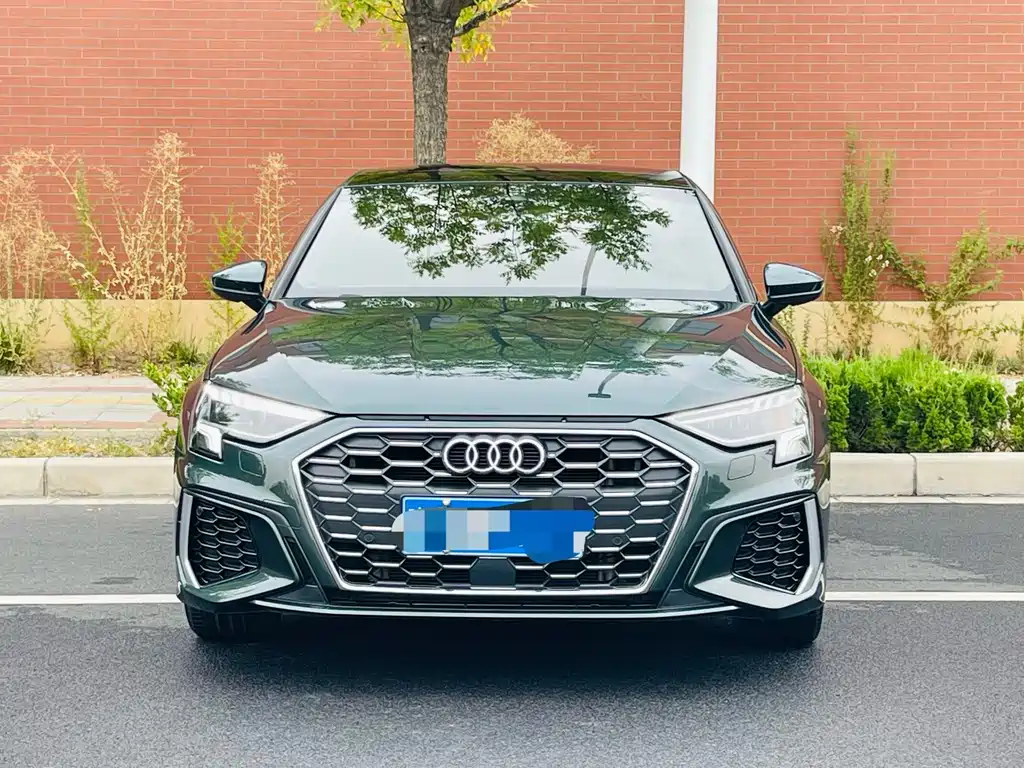 Audi A3 2022 — фото 2