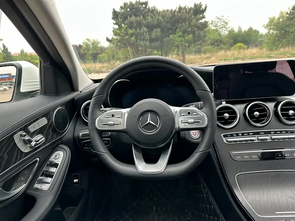 Mercedes-Benz C-Class 2020 — фото 18