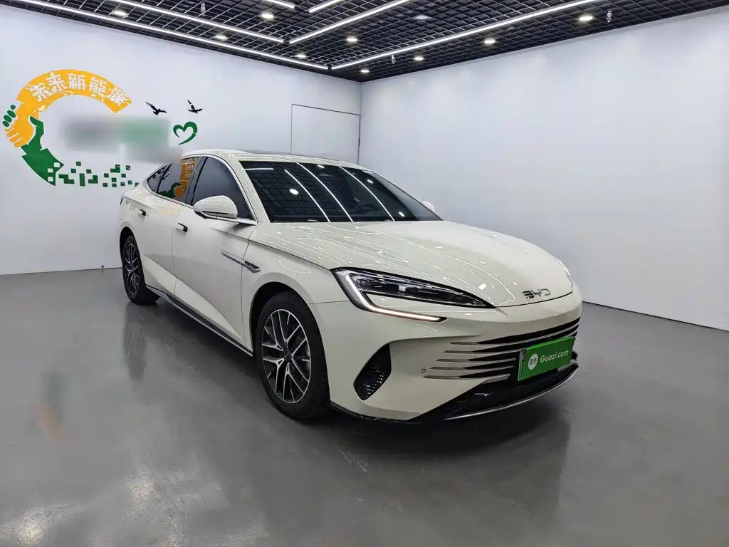 BYD Seal 07 DM-i 2025 — фото 7