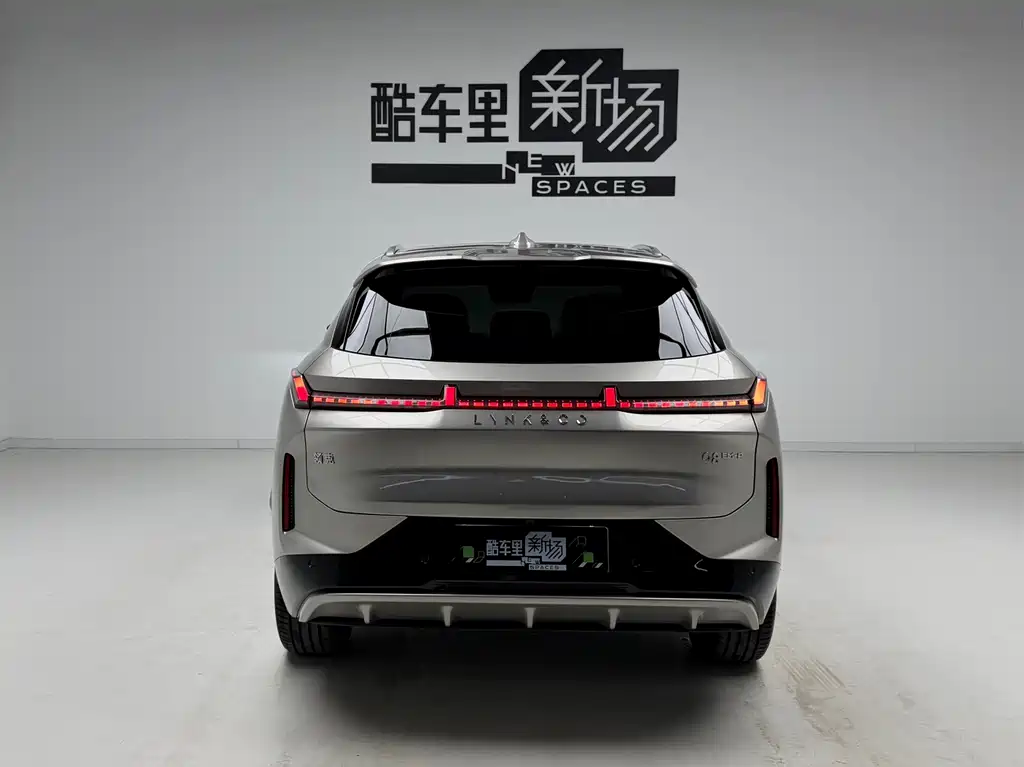 Lynk & Co 08 EM-P 2024 — фото 5