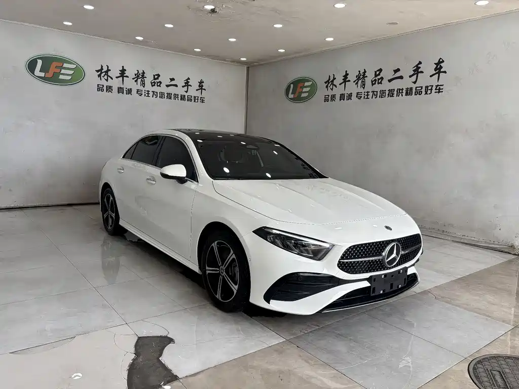 Mercedes-Benz A-Class 2025 — фото 4
