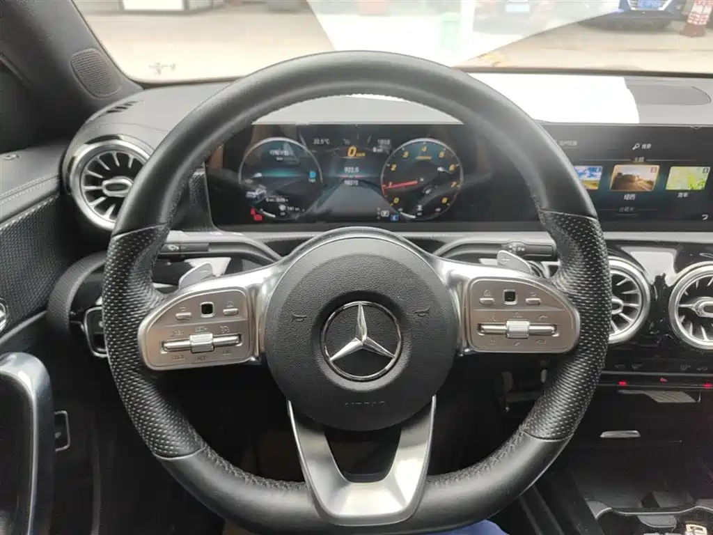 Mercedes-Benz A-Class 2019 — фото 11