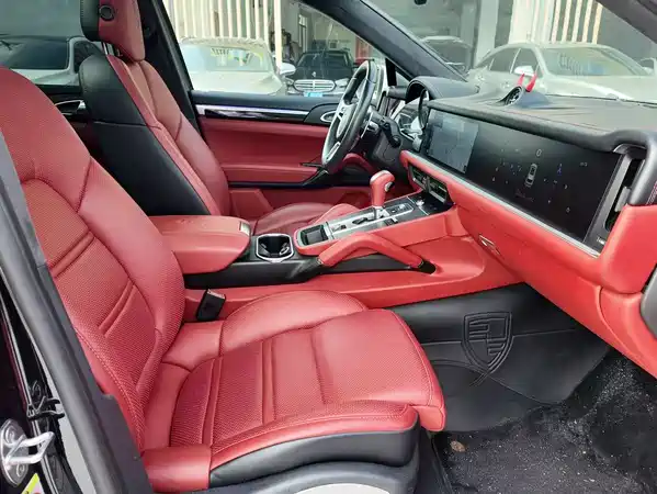 Porsche Cayenne 2011
