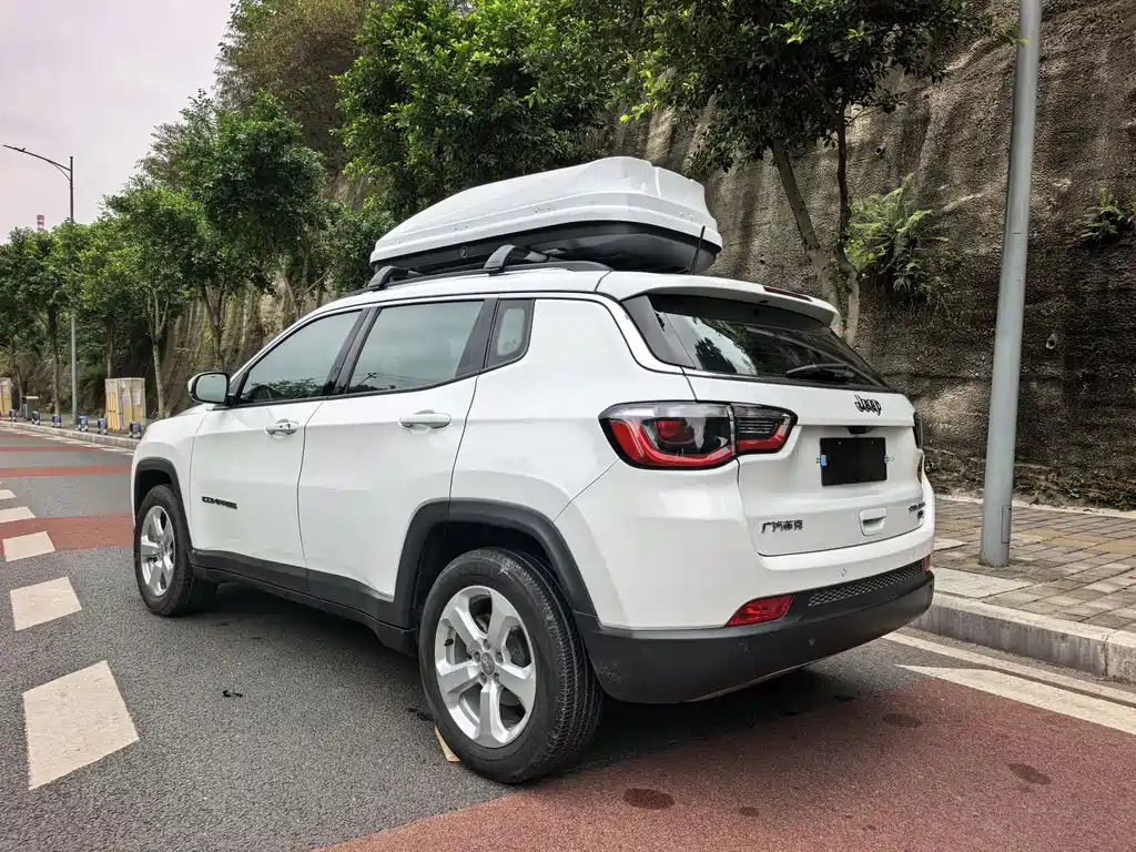 Jeep Compass 2017 — фото 5