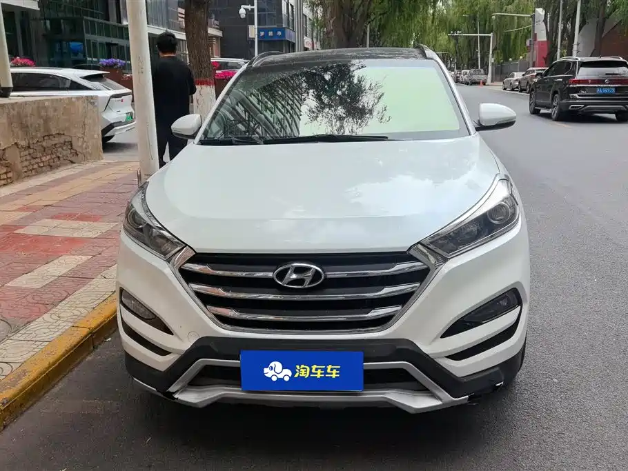 Hyundai Tucson 2016 — фото 2