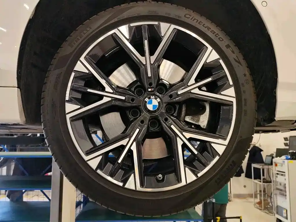 BMW 2 Series 2025 — фото 14