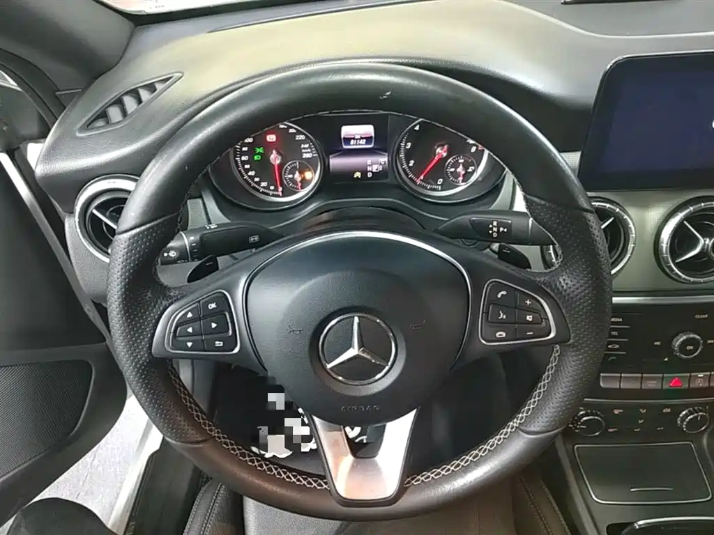 Mercedes-Benz CLA 2018 — фото 11