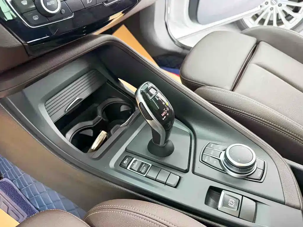 BMW X1 2022 — фото 11