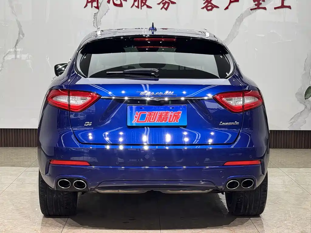 Maserati Levante 2019 — фото 21