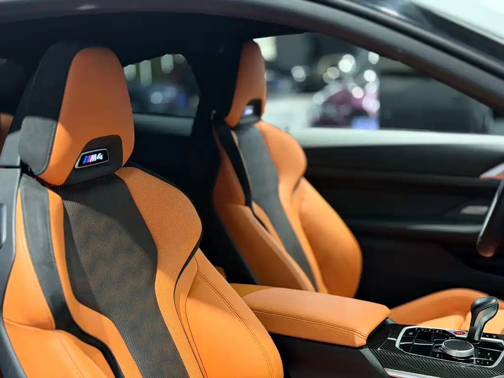 BMW M4 2025 — фото 11