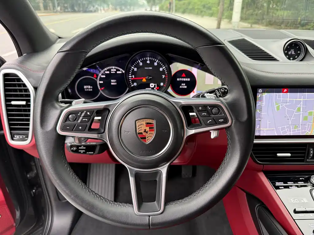 Porsche Cayenne 2020 — фото 10