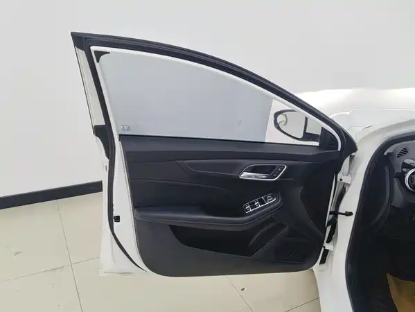 MG MG6 2022