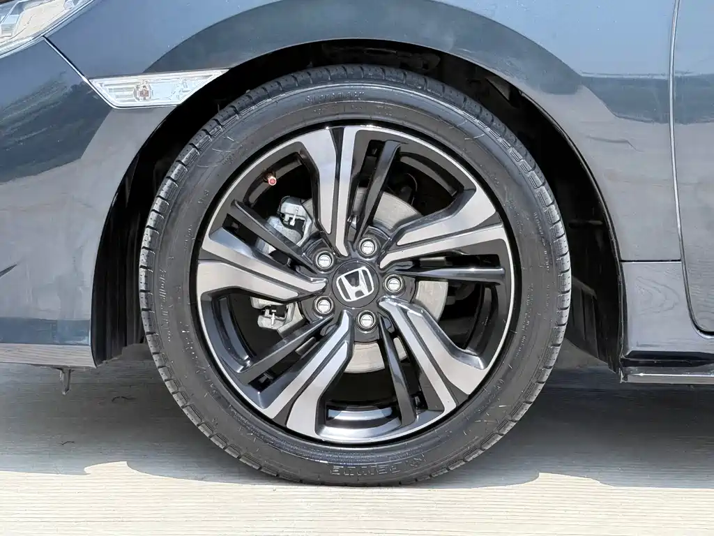 Honda Civic 2021 — фото 18