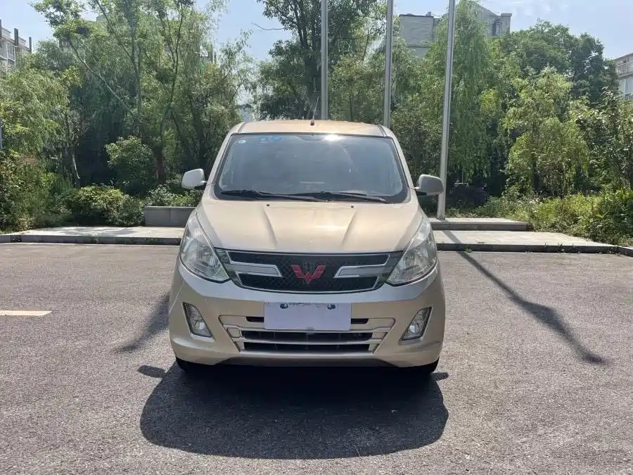 Wuling Rongguang V 2017 — фото 2