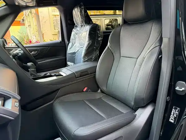 Toyota Alphard 2023