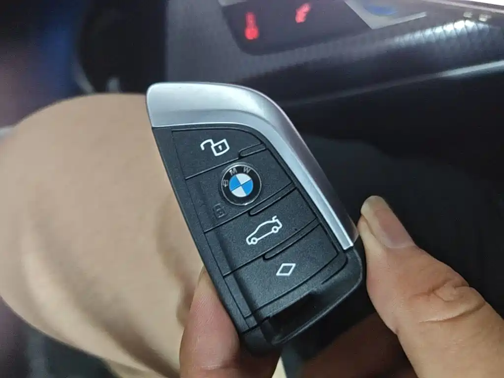 BMW i3 2024 — фото 9