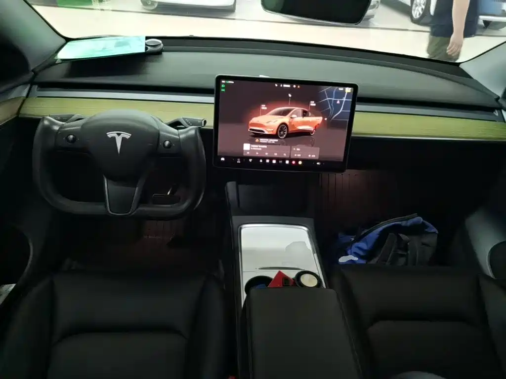 Tesla Model Y 2023 — фото 10