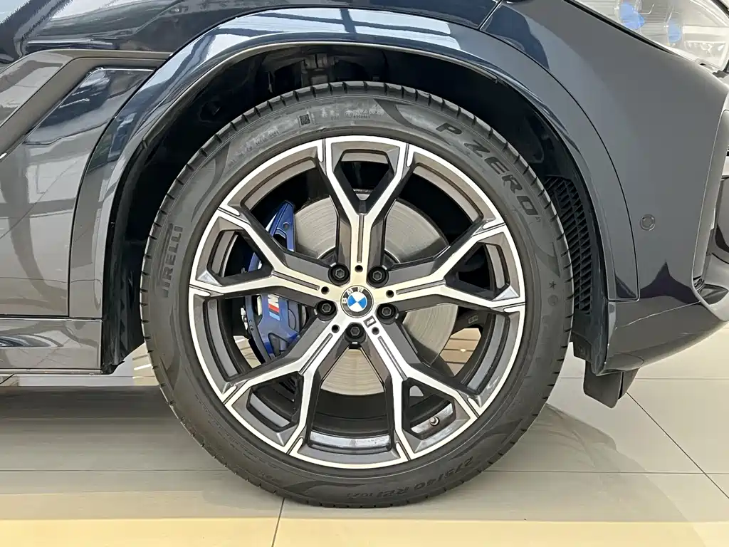 BMW X6 2021 — фото 21