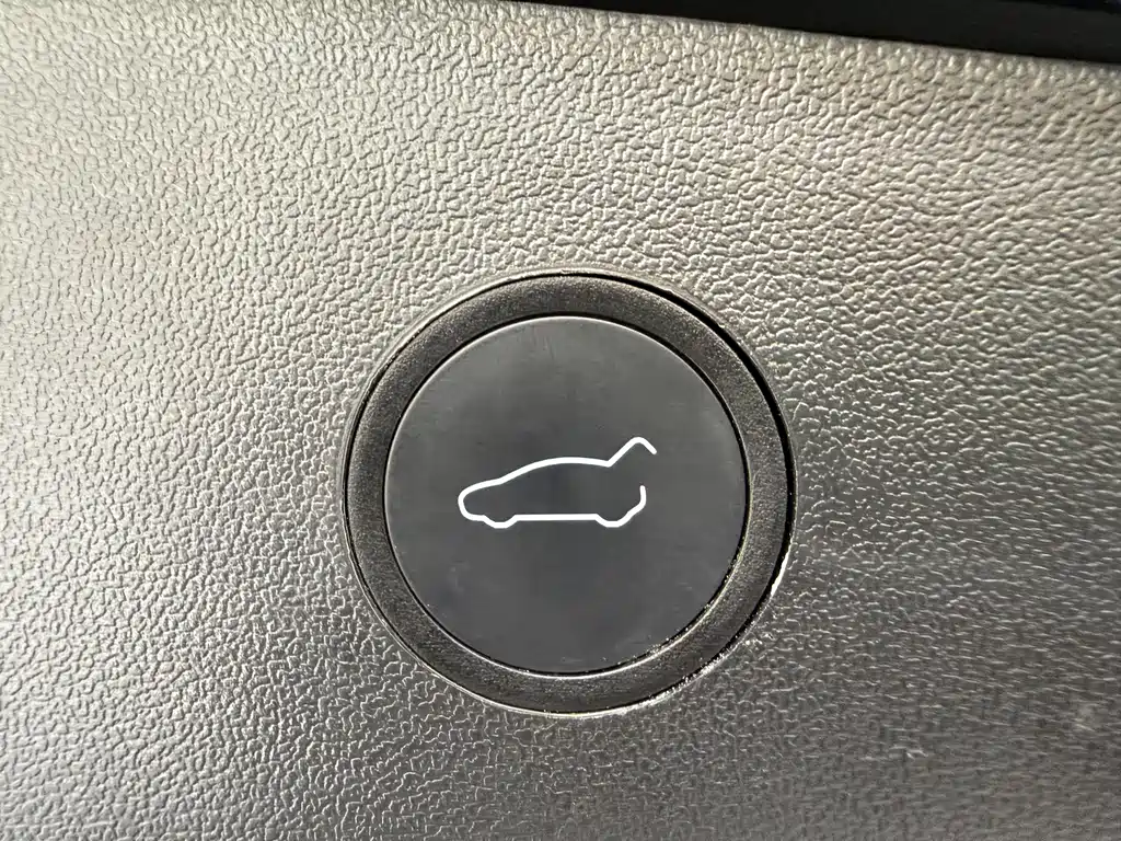 Tesla Model 3 2021 — фото 27