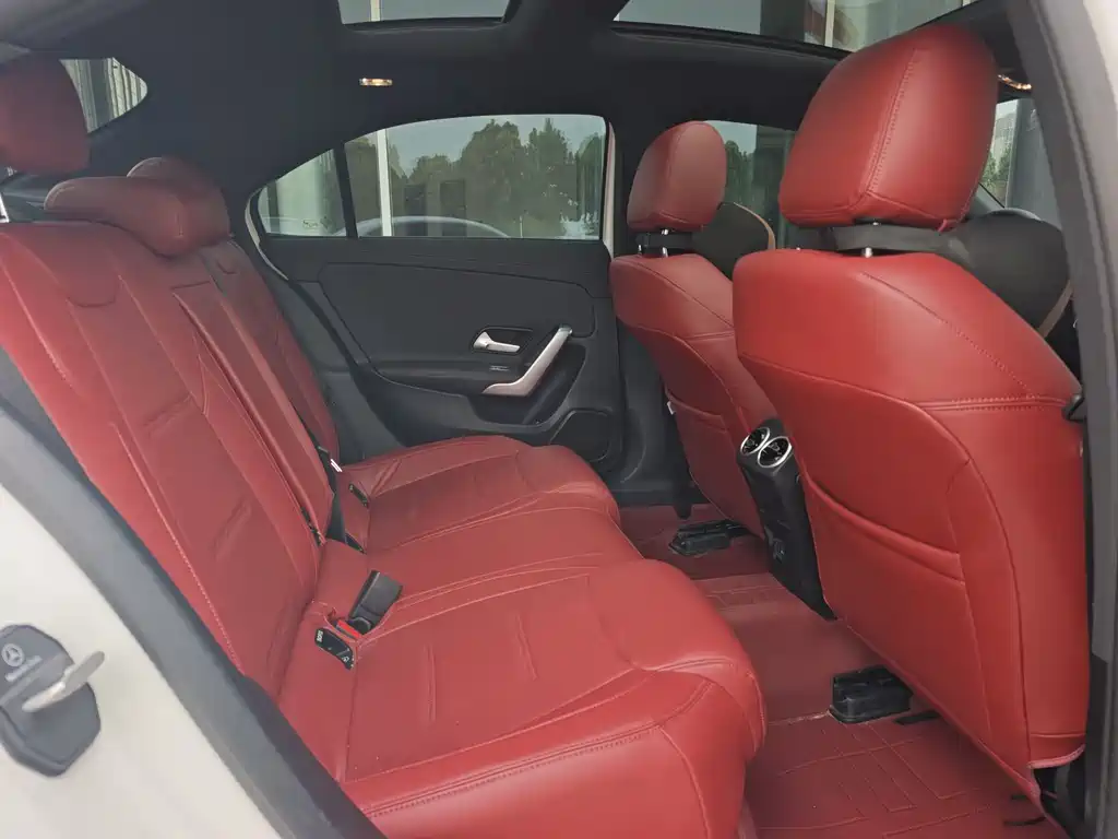Mercedes-Benz A-Class 2025 — фото 21