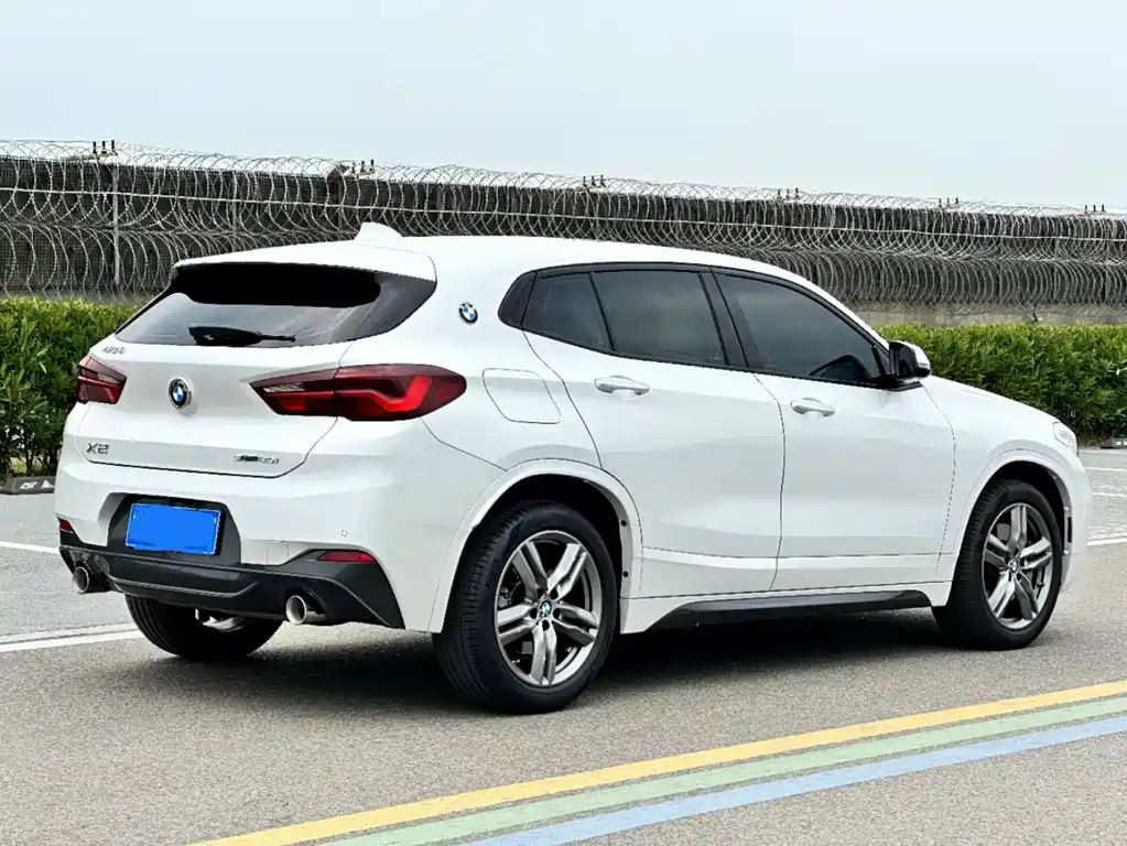 BMW X2 2023 — фото 2