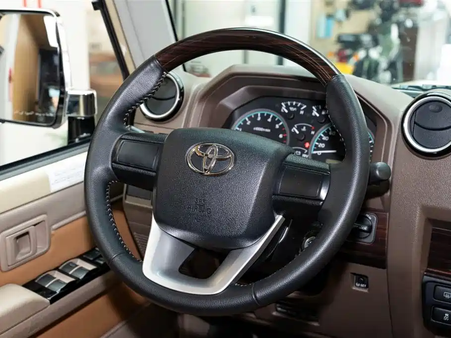 Toyota Land Cruiser 2024 — фото 12