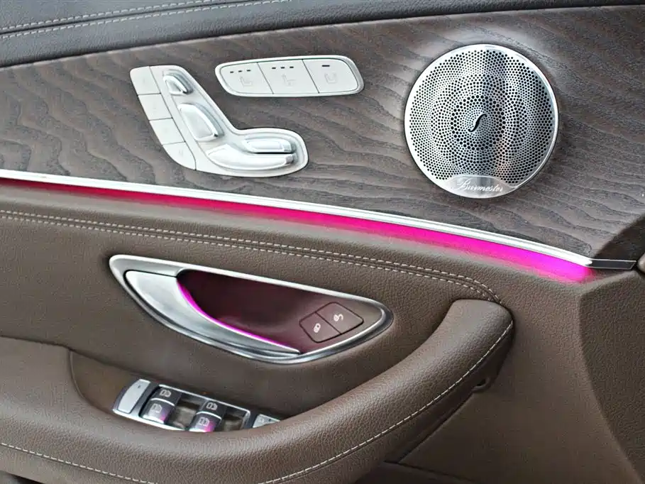 Mercedes-Benz E-Class 2021 — фото 4