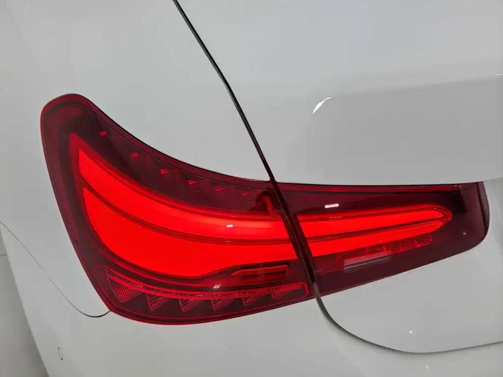 Mercedes-Benz A-Class 2023 — фото 14