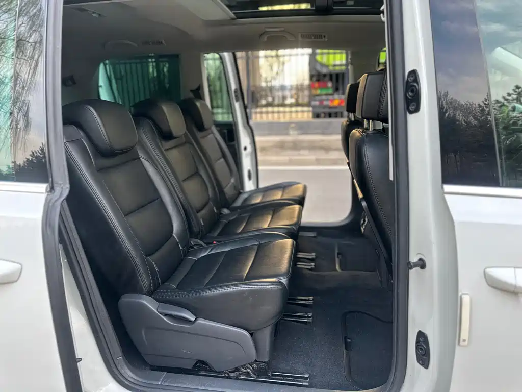 Volkswagen Sharan 2018 — фото 16