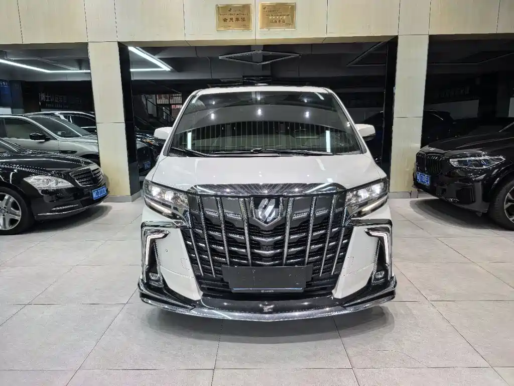Toyota Alphard 2019 — фото 2