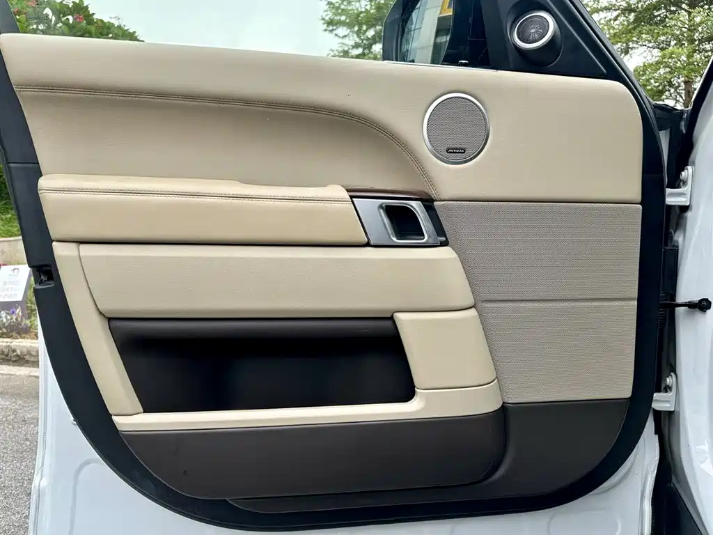 Land Rover Range Rover 2015 — фото 17