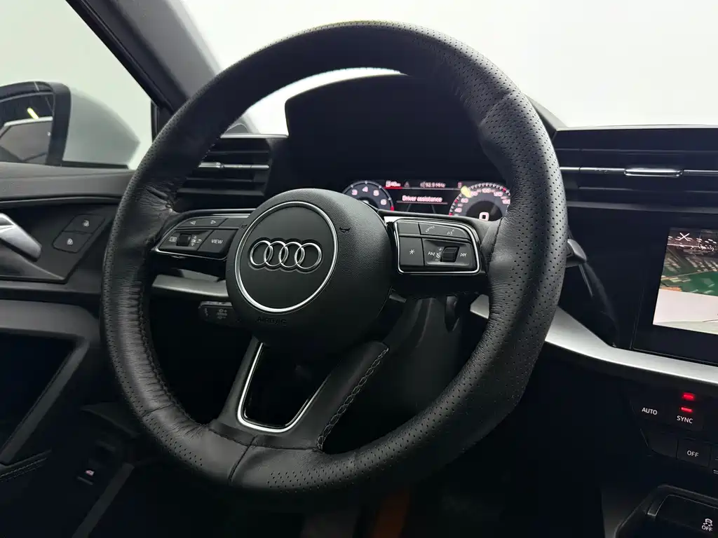 Audi A3 2023 — фото 16