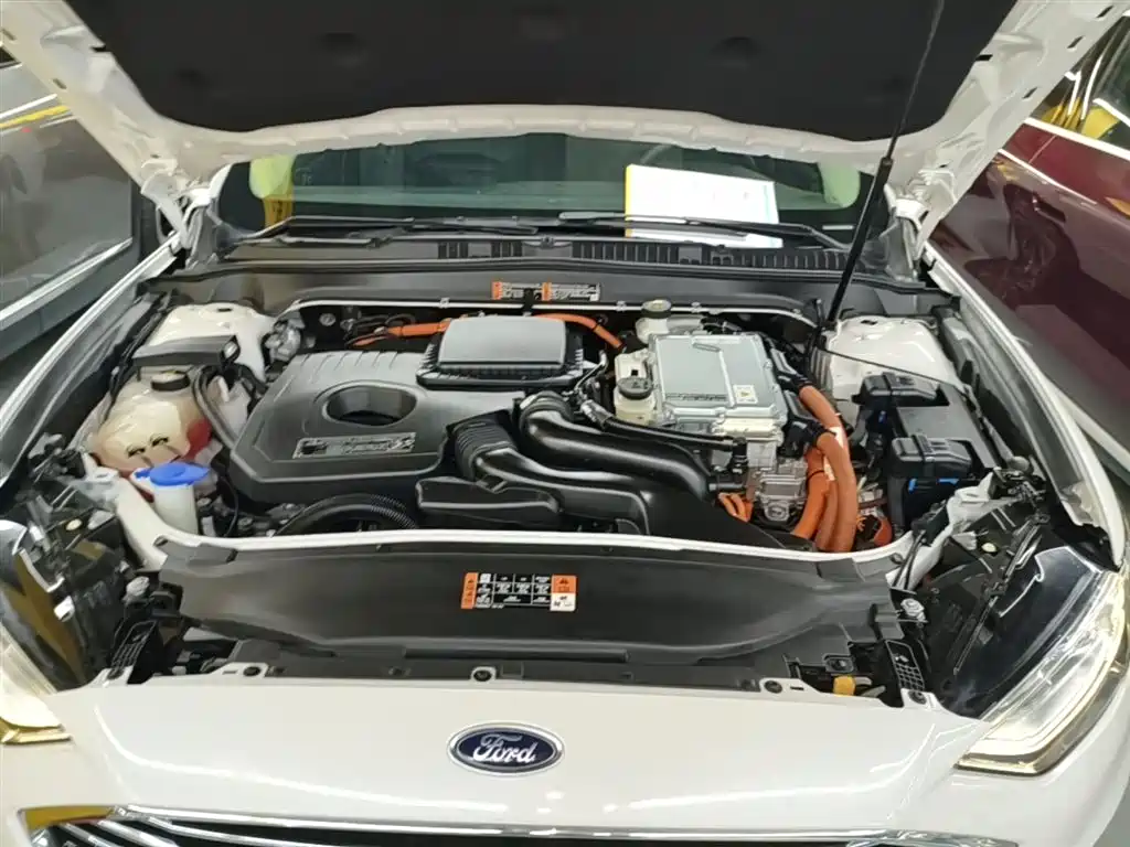 Ford Mondeo New Energy 2020 — фото 20