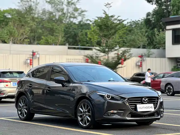 Mazda 3 Axela 2017