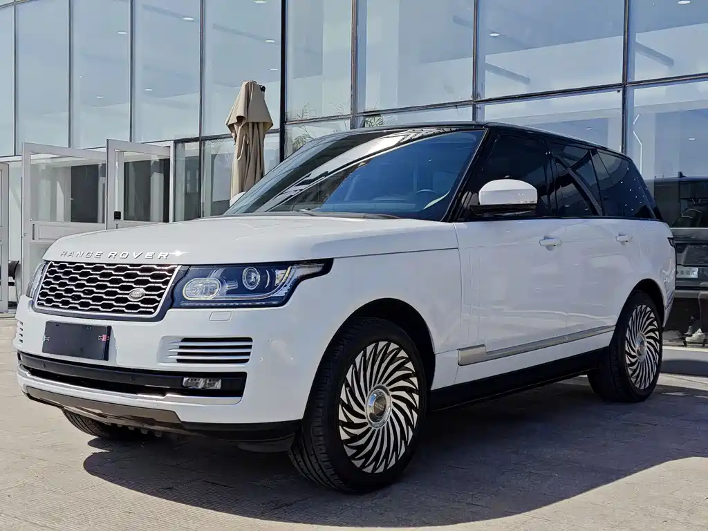 Land Rover Range Rover 2017 — фото 1