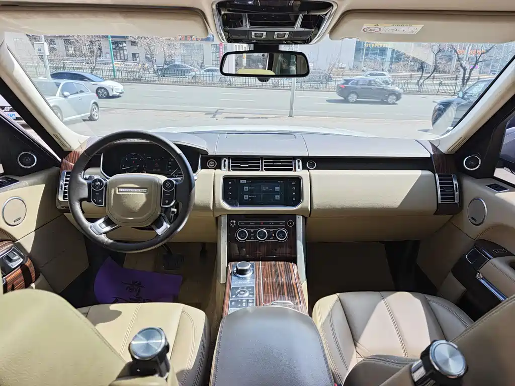 Land Rover Range Rover 2017 — фото 18