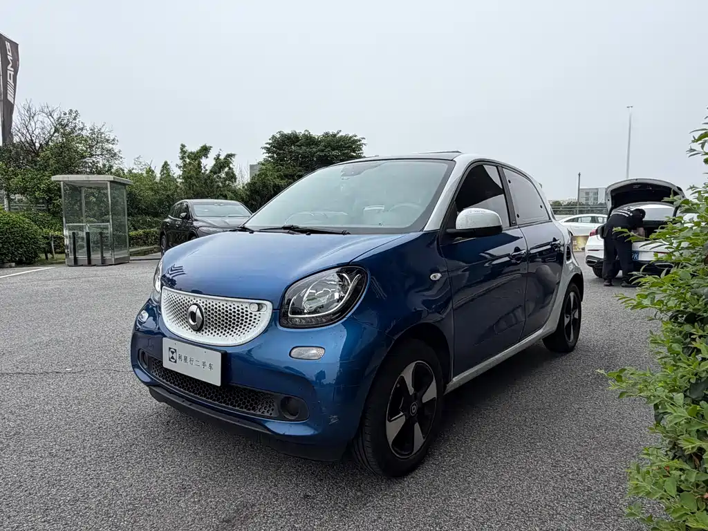 smart Forfour 2018 — фото 1