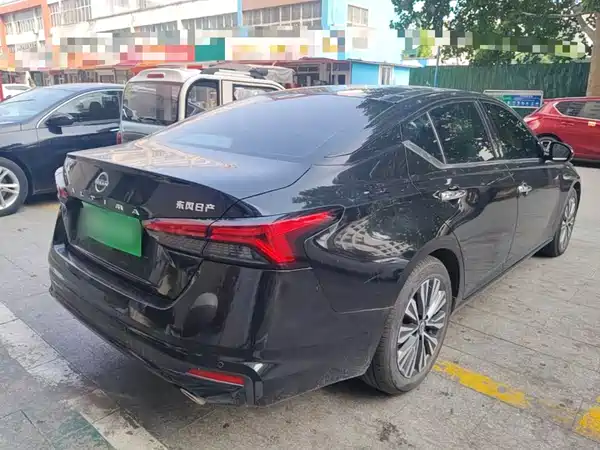 Nissan Teana 2024