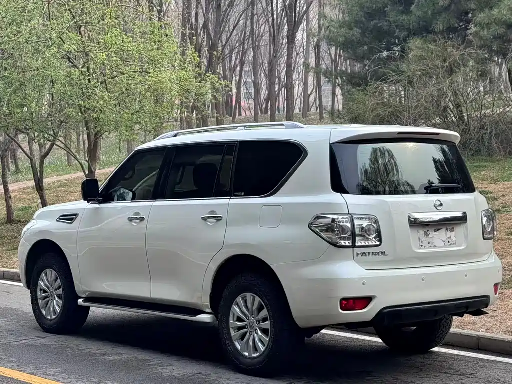 Nissan Patrol 2017 — фото 4