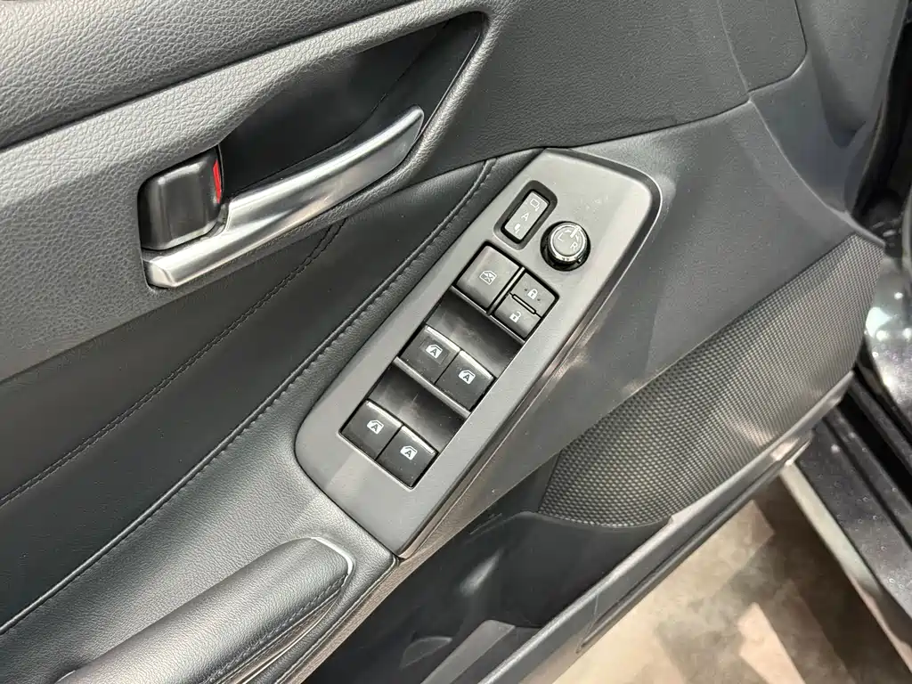 Toyota Avalon 2022 — фото 16