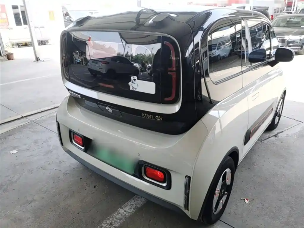 Baojun KiWi EV 2022 — фото 7