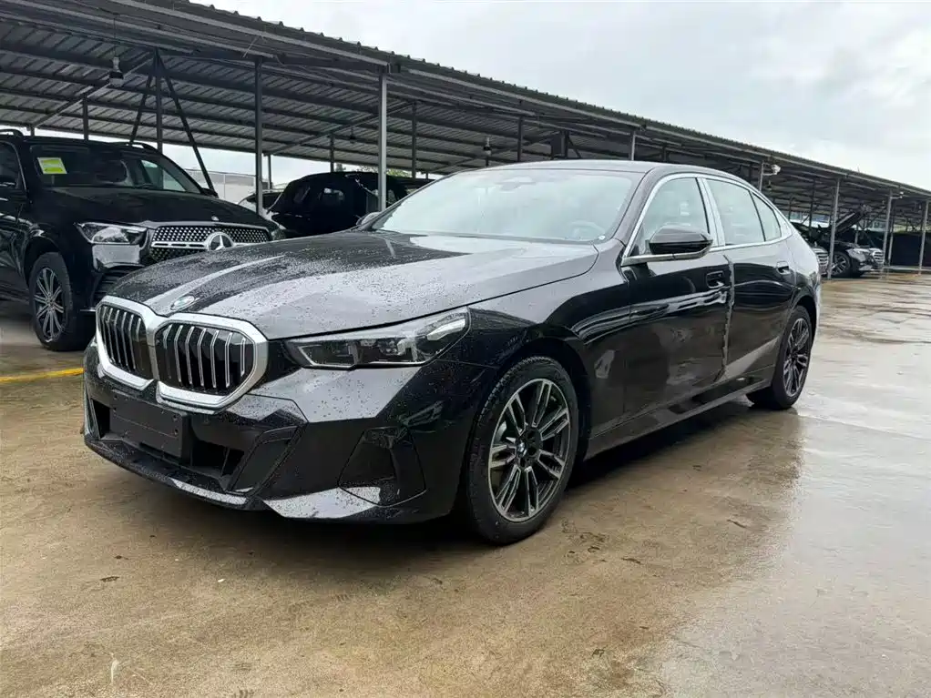 BMW 5 Series 2026