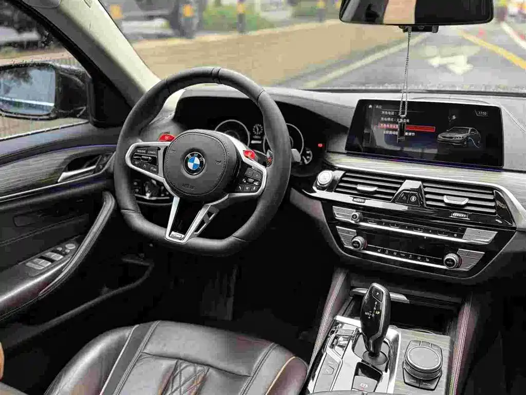 BMW 5 Series New Energy 2018 — фото 6