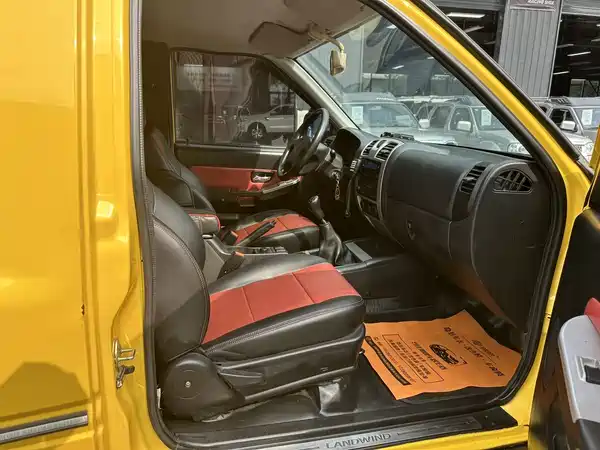 Landwind Lu Feng X9 2016