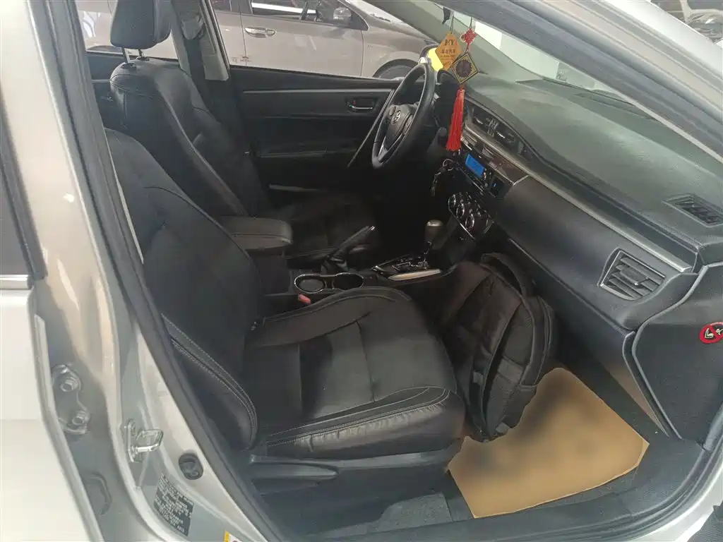 Toyota Corolla 2015 — фото 19