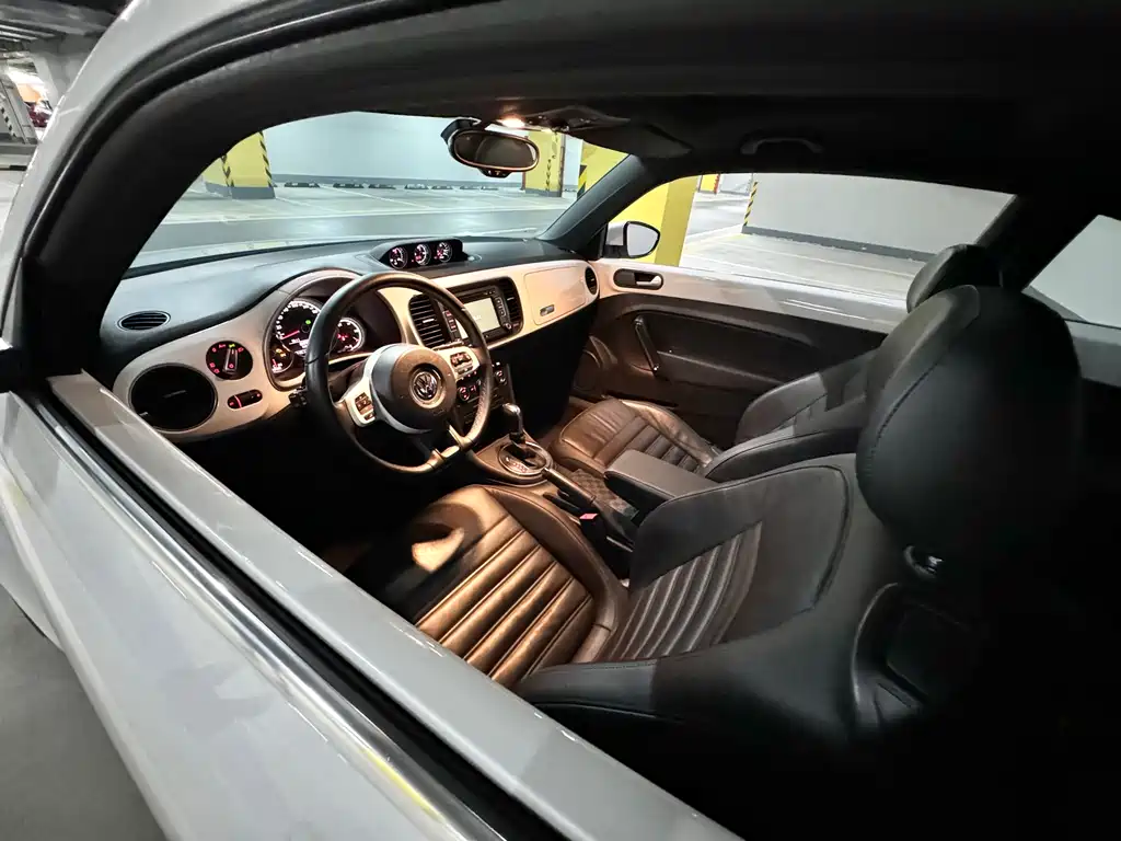 Volkswagen Beetle 2018
