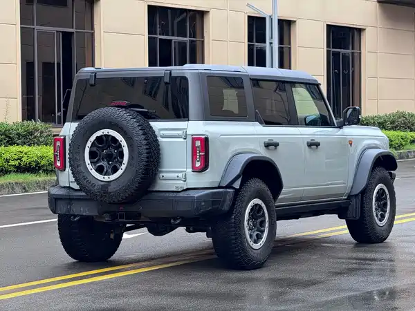 Ford Bronco 2024