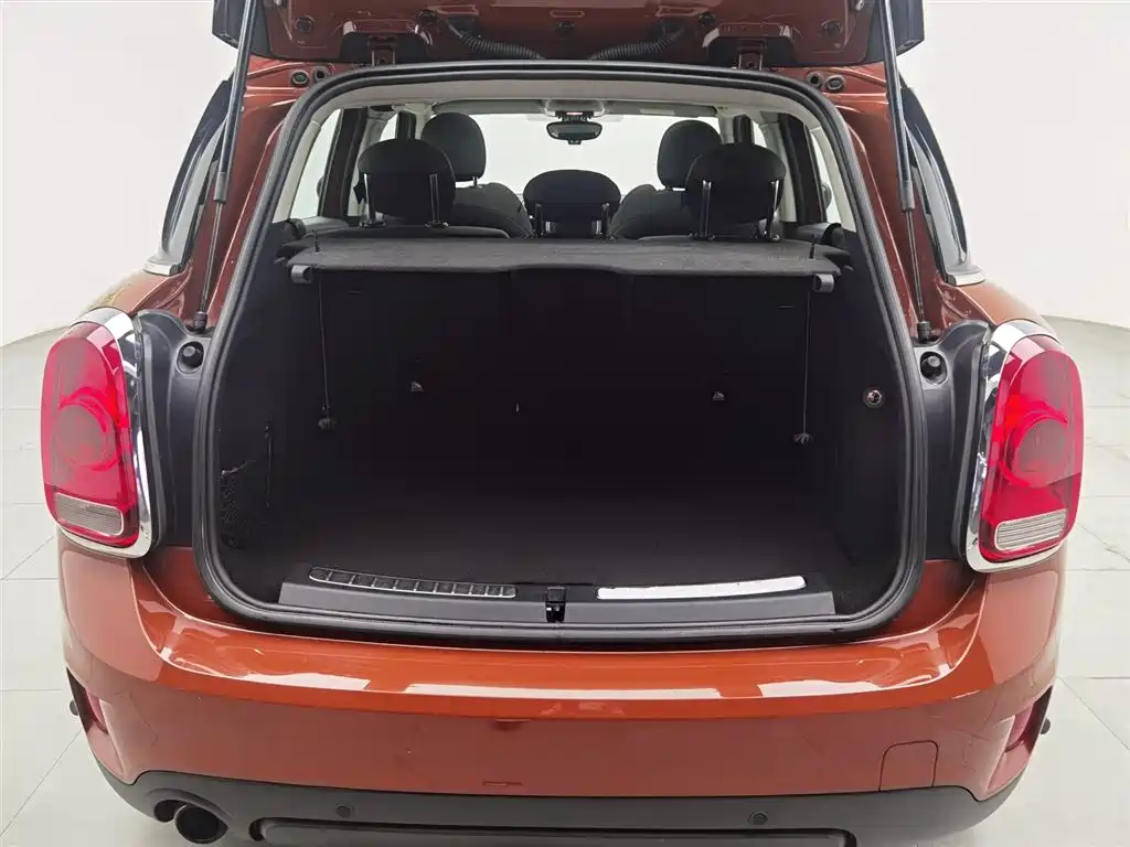 MINI Countryman 2018 — фото 16