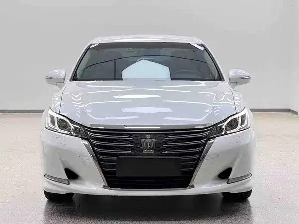 Toyota Crown 2019