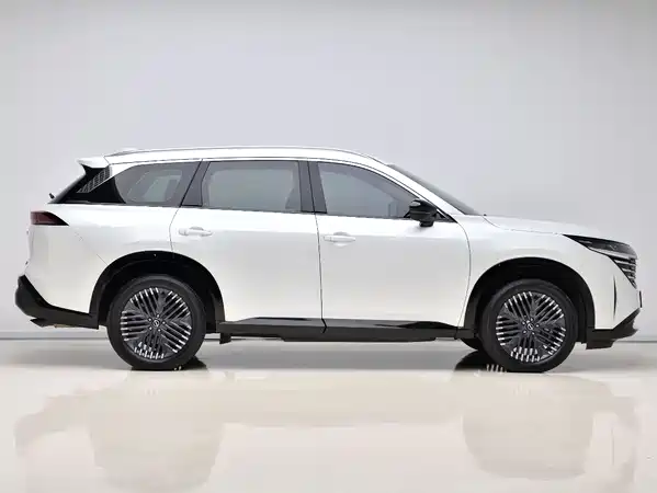 Nissan Explore The Land 2024